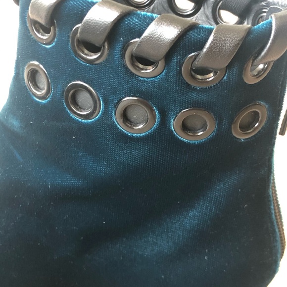 FENDI Velvet Boots - Picture 6 of 13